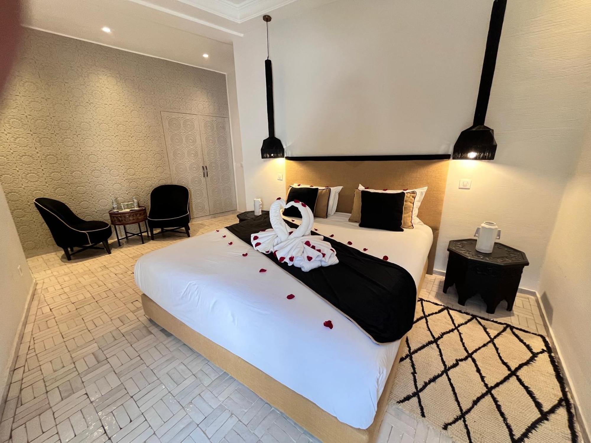 Royal Suite,1676758043:JPEG